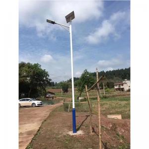 套接太陽能路燈